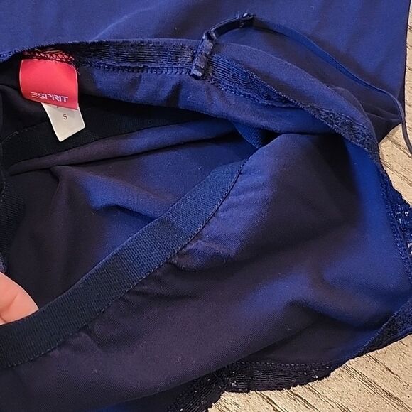 Red and navy v neck tank top size S Esprit - Picture 8 of 9